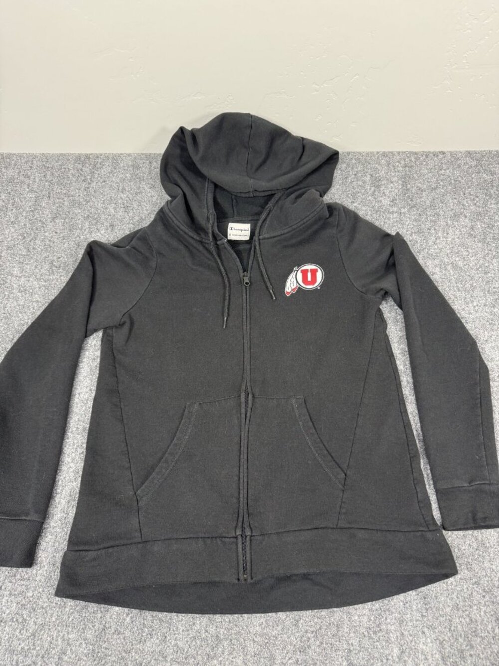 Champion Utah Utes Full Zip Hoodie Black Embroidered Logo Womens M · UC-180